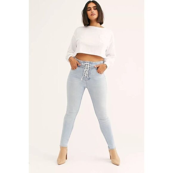 CRVY We the Free High-Rise Lace-Up Skinny Jeans NWT - Picture 1 of 11